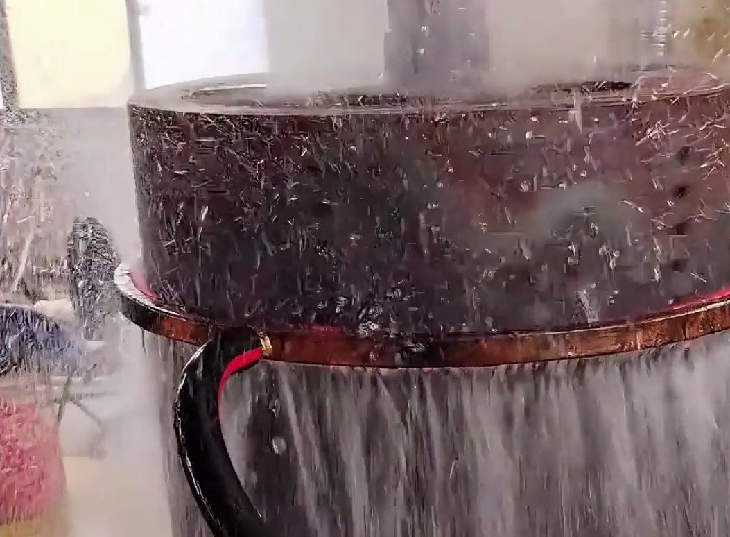 可處理直徑500mm大型工件！海瑞拓?cái)?shù)控高頻淬火機(jī)床，重工熱處理實(shí)力派