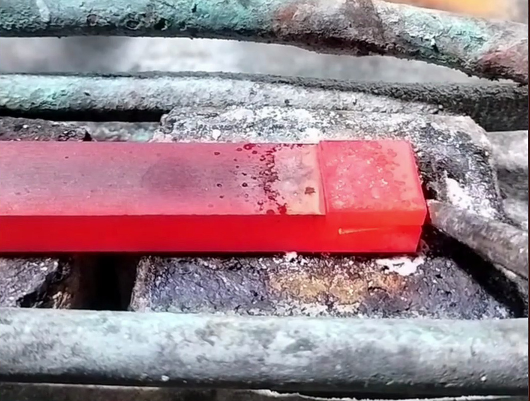 合金刀具焊接難題解決！高頻焊接機穩穩拿下！