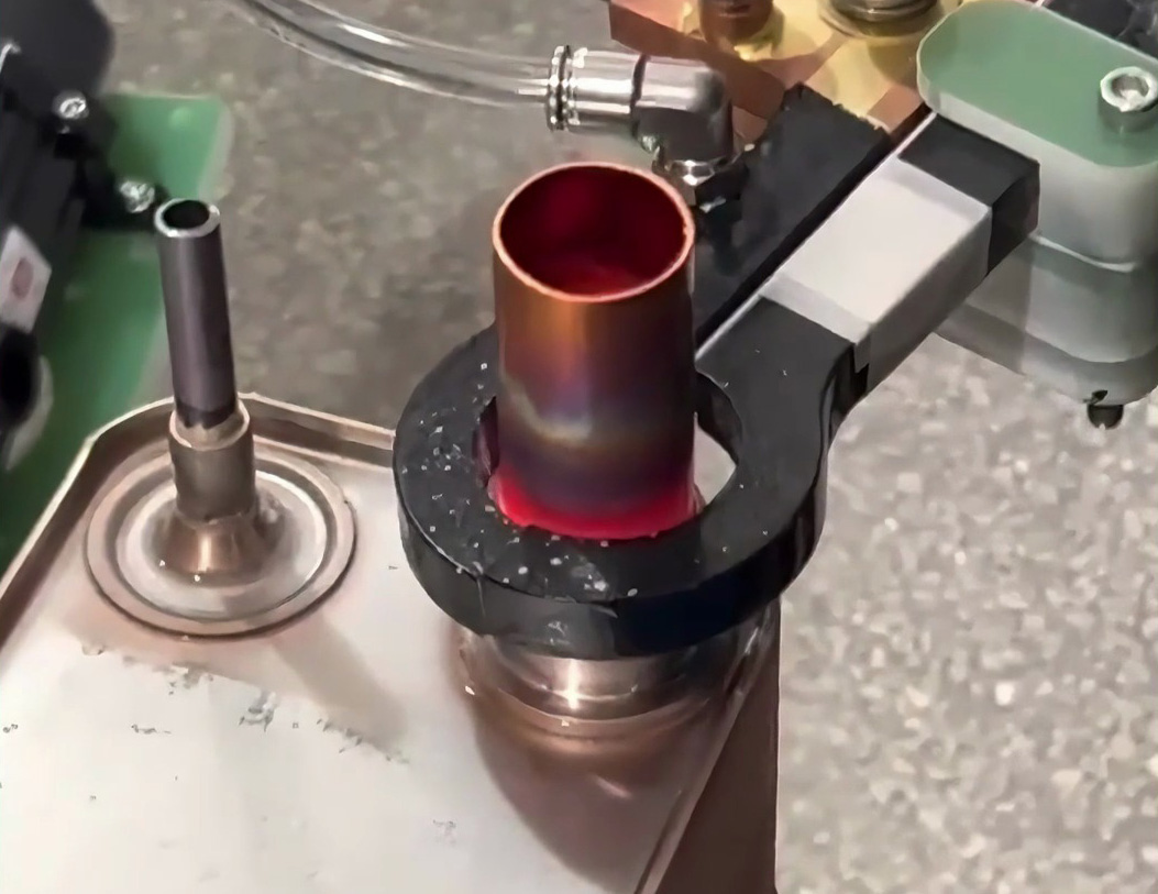 海瑞拓手持高頻焊機，一分鐘輕松完成復雜焊接！