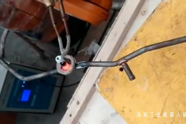 手持式高頻焊機搭配工業機器人與感應釬焊的完美融合