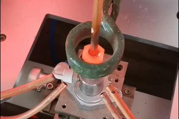 為什么要購買正規(guī)的高頻釬焊機廠家設(shè)備那么重要